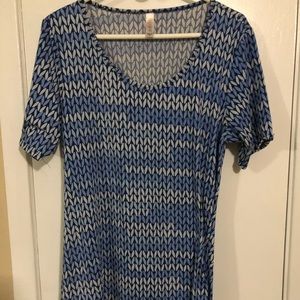 Large LuLaRoe perfect tee